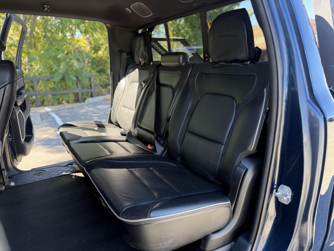 RAM 1500 Laramie Crew Cab SWB 4WD 2021