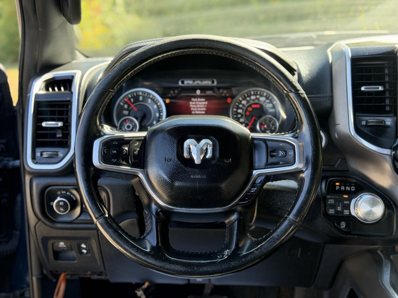 RAM 1500 Laramie Crew Cab SWB 4WD 2021