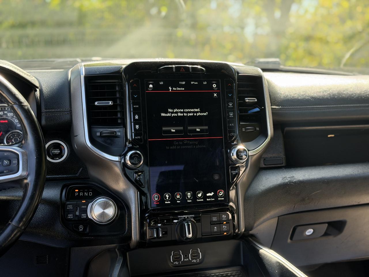 RAM 1500 Laramie Crew Cab SWB 4WD 2021