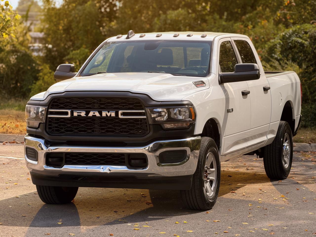 RAM 2500 Tradesman Crew Cab SWB 4WD 2022