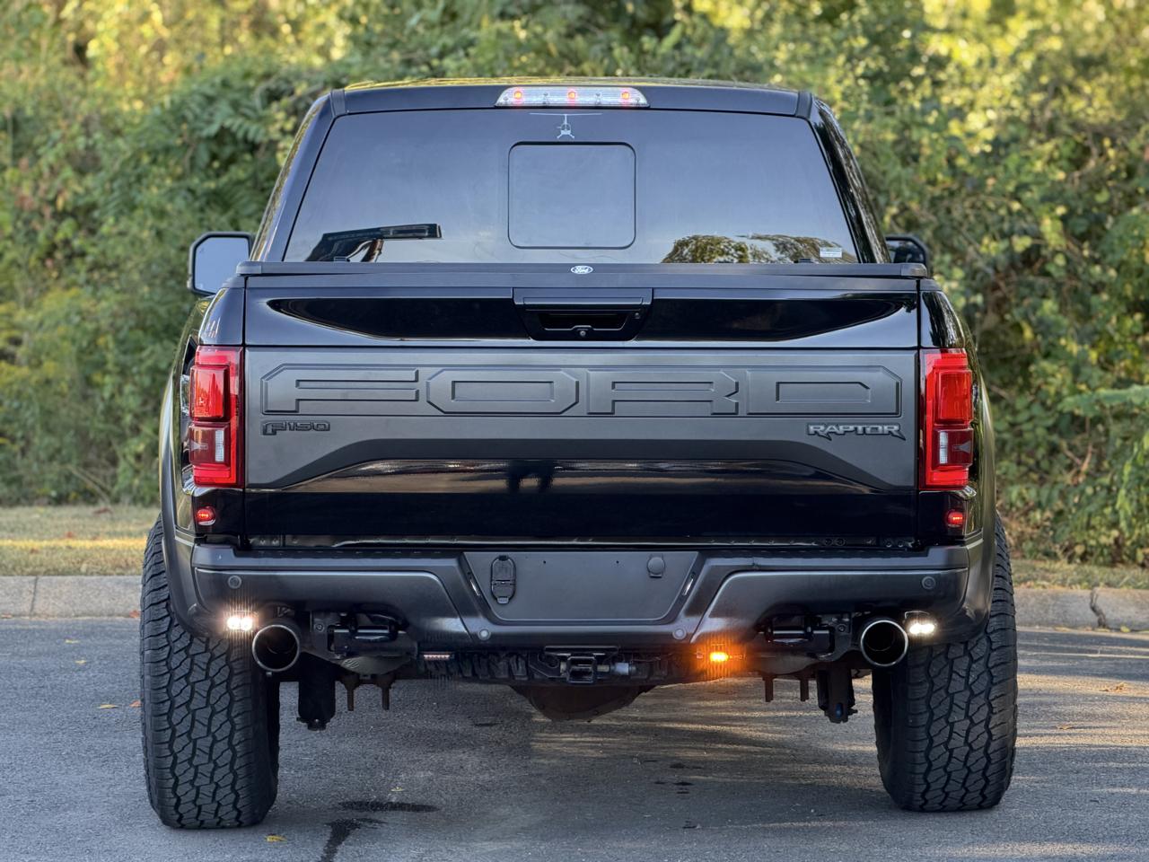 Ford F-150 Raptor 4WD SuperCrew 5.5' Box 2017