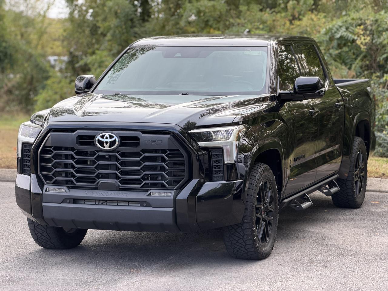 Toyota Tundra SR5 CrewMax 4WD 2023