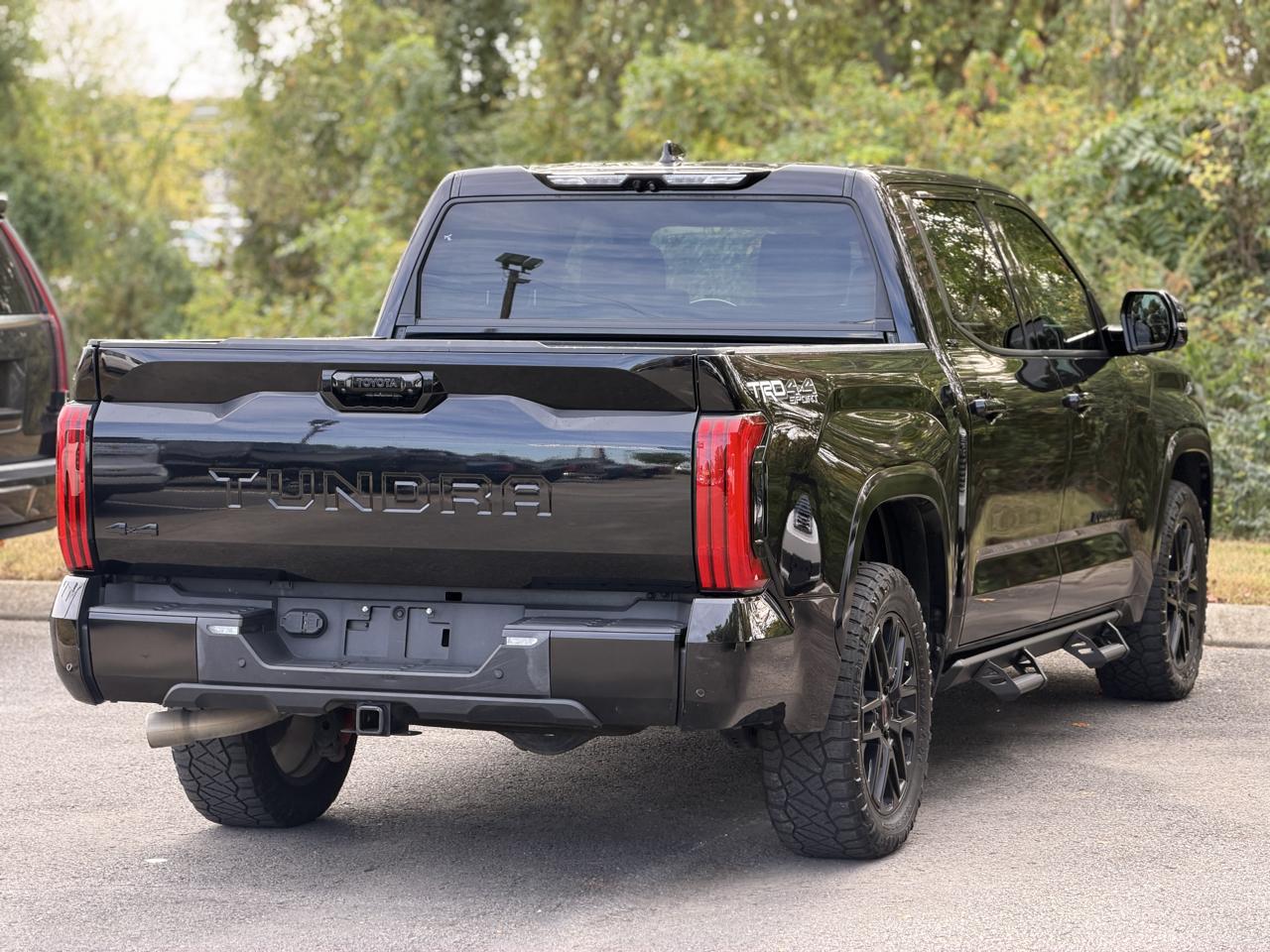 Toyota Tundra SR5 CrewMax 4WD 2023