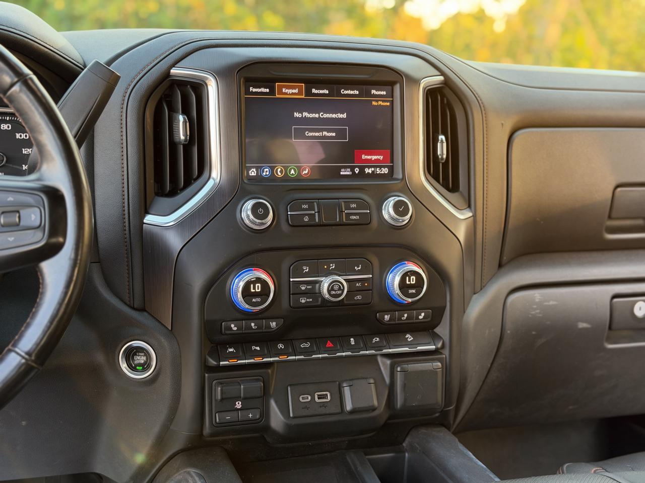 GMC Sierra 1500 Limited AT4 Crew Cab Short Box 4WD 2022