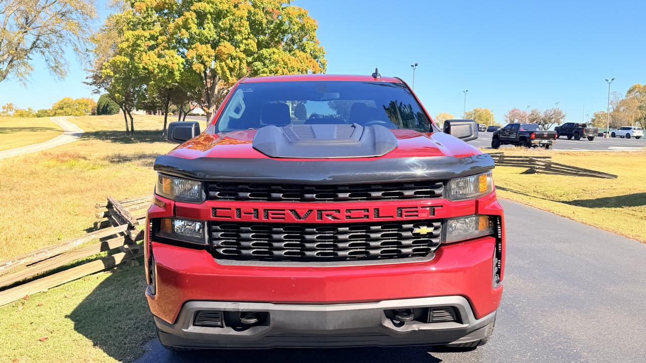 Chevrolet Silverado 1500 Custom Crew Cab Long Box 4WD 2020
