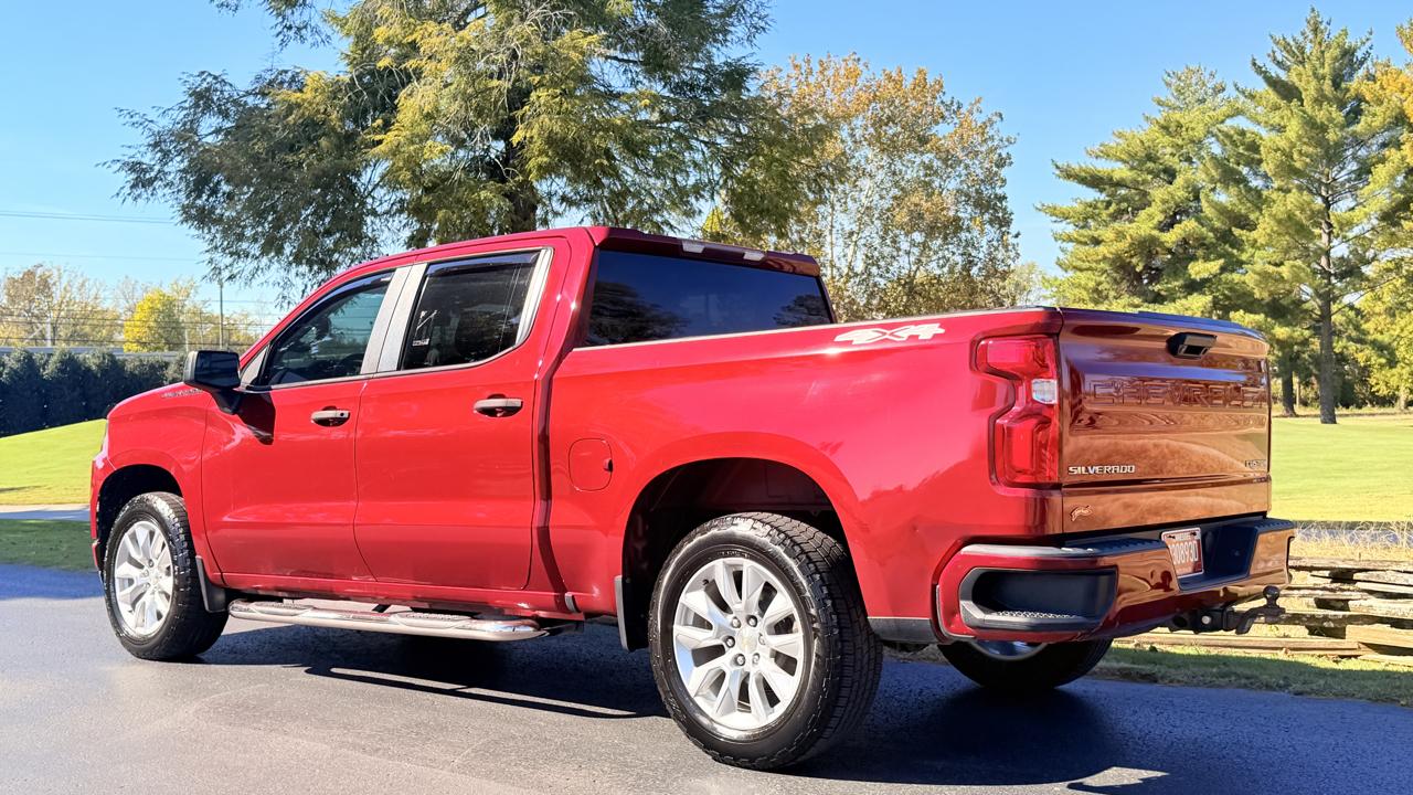 Chevrolet Silverado 1500 Custom Crew Cab Long Box 4WD 2020