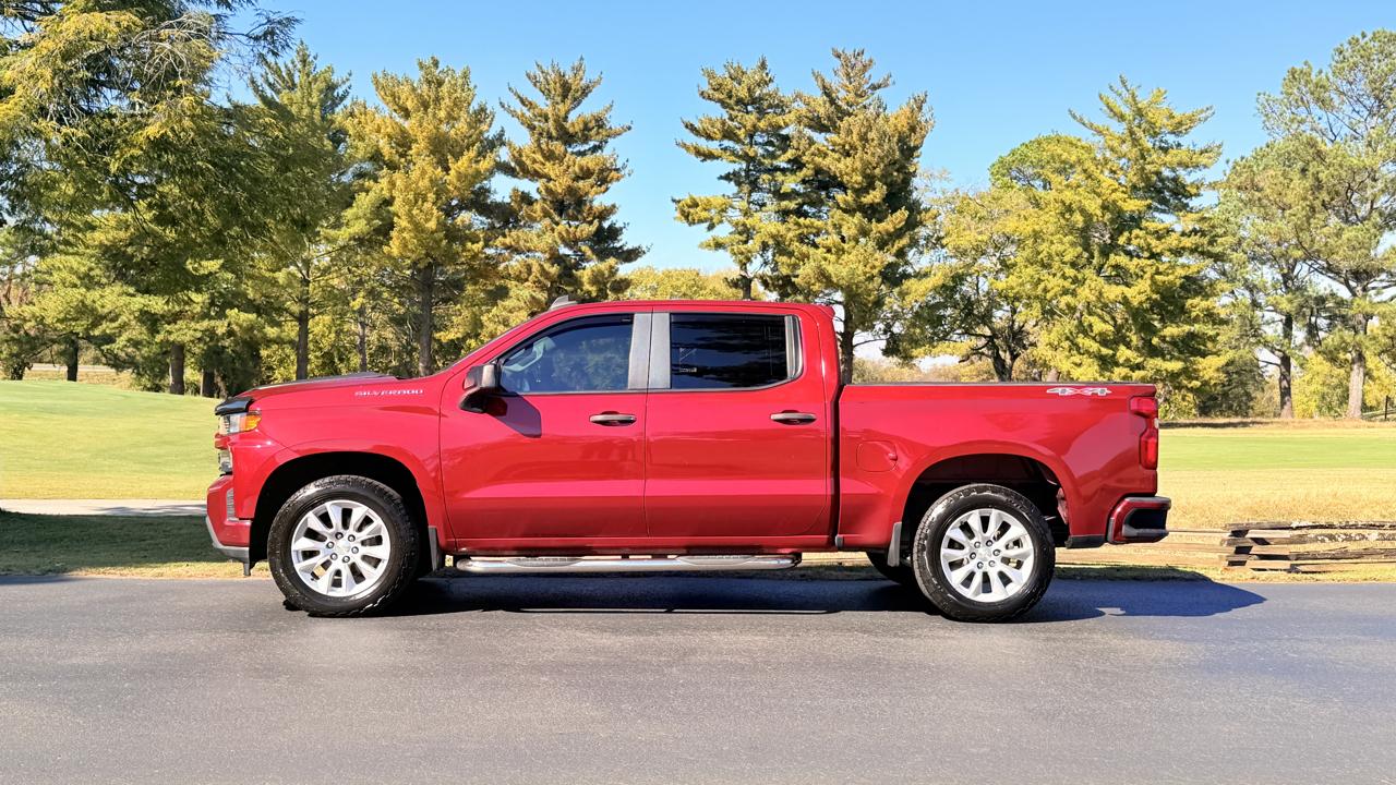Chevrolet Silverado 1500 Custom Crew Cab Long Box 4WD 2020