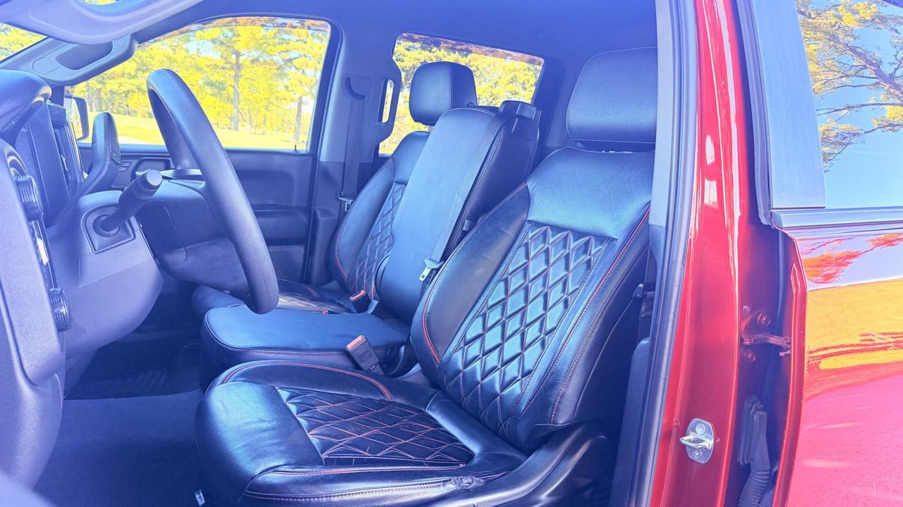 Chevrolet Silverado 1500 Custom Crew Cab Long Box 4WD 2020