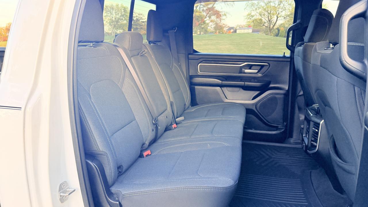 RAM 1500 Big Horn Crew Cab SWB 2WD 2022