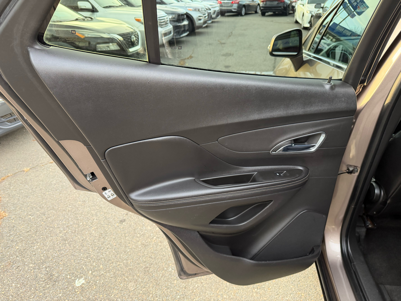 Buick Encore Convenience FWD 2015