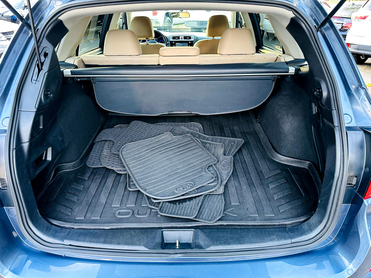 Subaru Outback 2.5i Premium 2016 Subaru Outback 2.5i Premium 2016