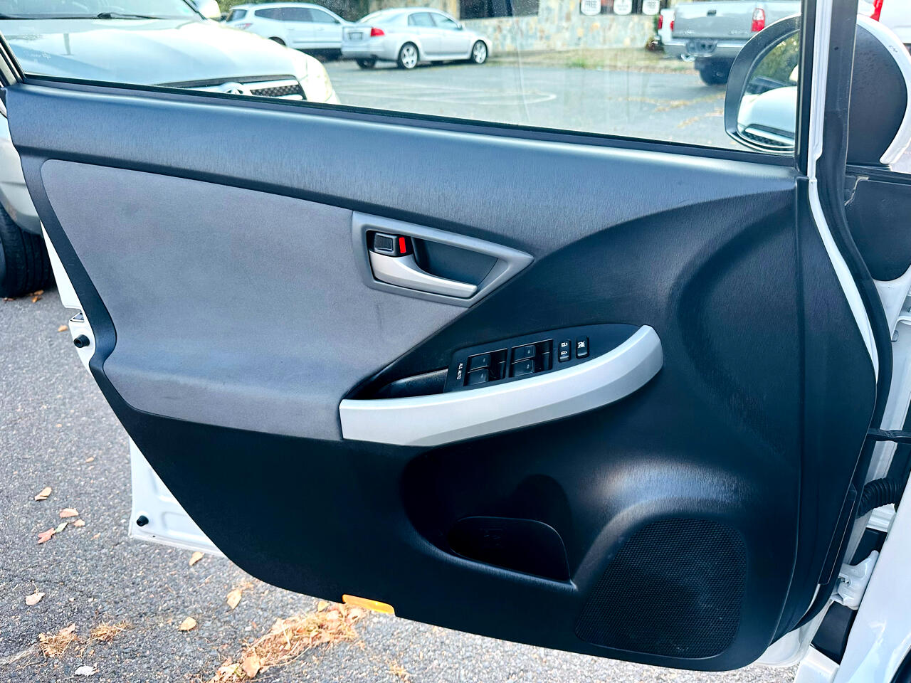 Toyota Prius Five 2012 Toyota Prius Five 2012