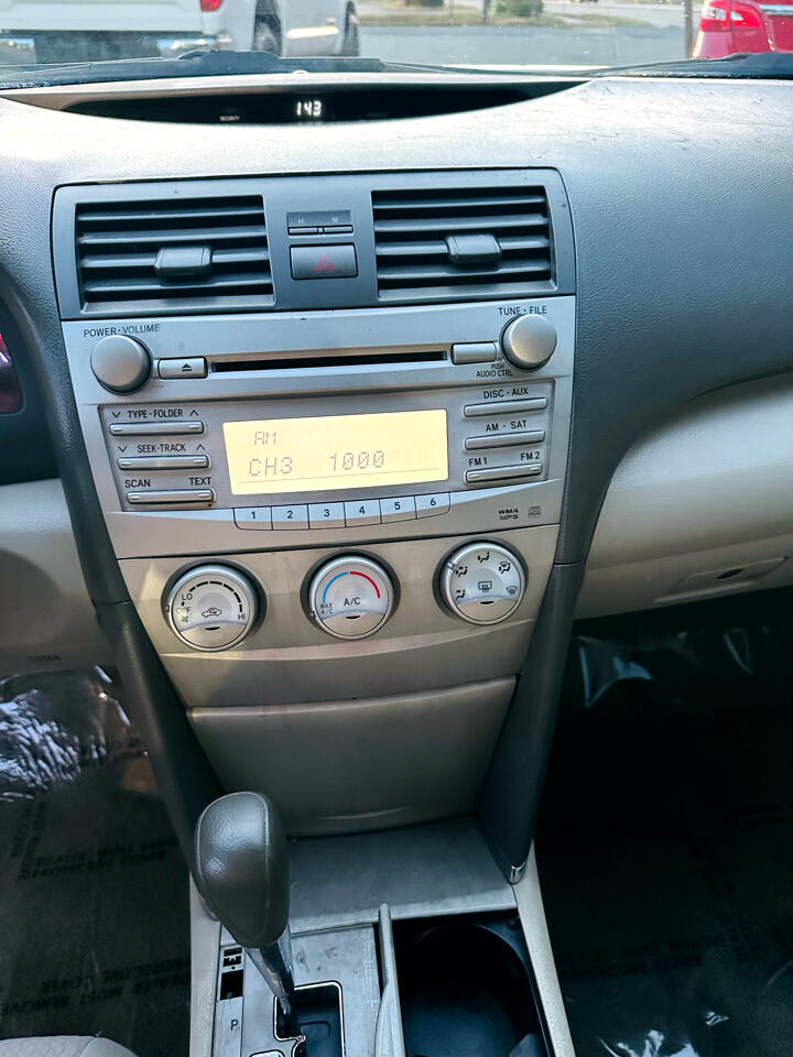 Toyota Camry Base 2011 Toyota Camry Base 2011