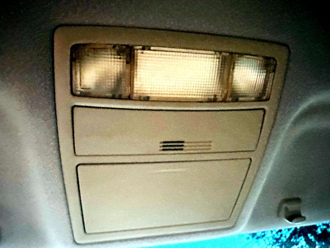 Toyota Camry Base 2011 Toyota Camry Base 2011