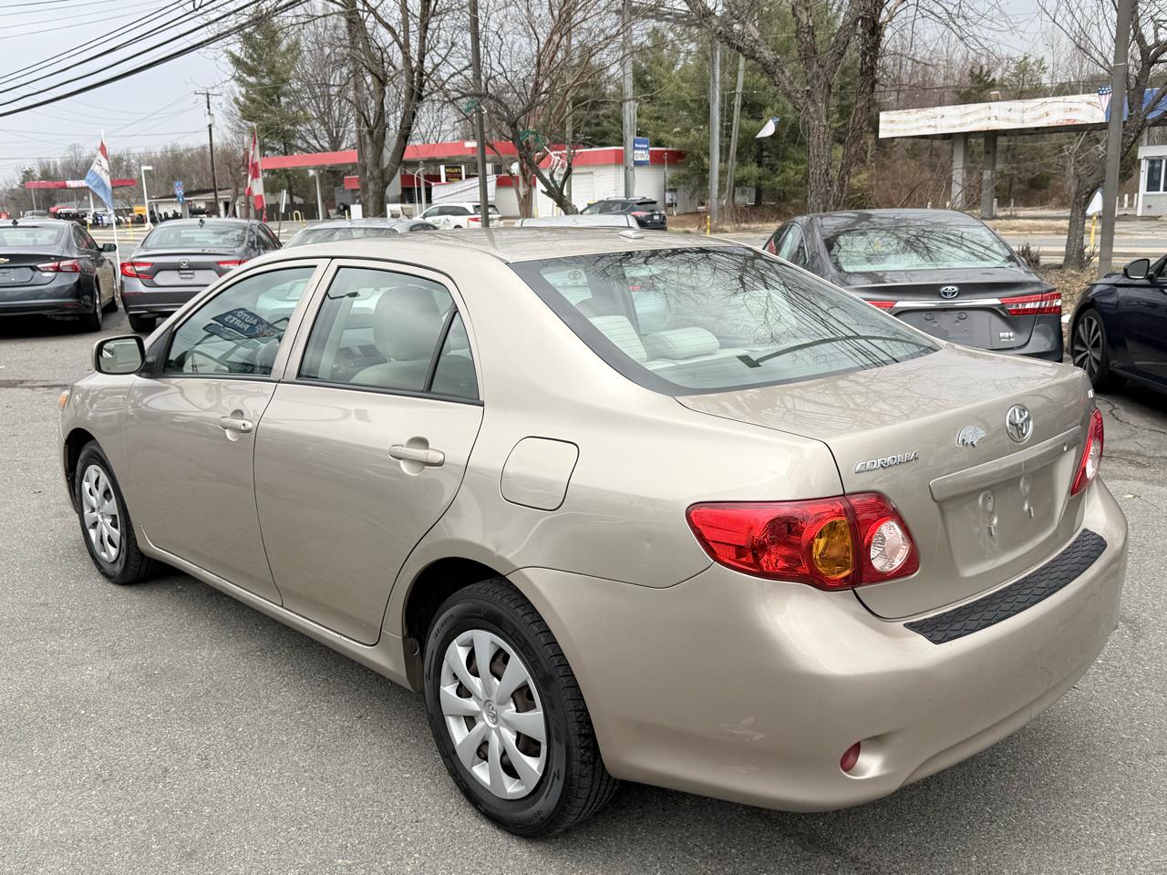 Toyota Corolla LE 2009