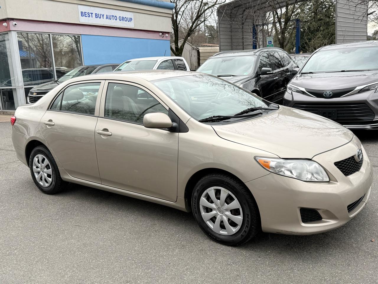 Toyota Corolla LE 2009