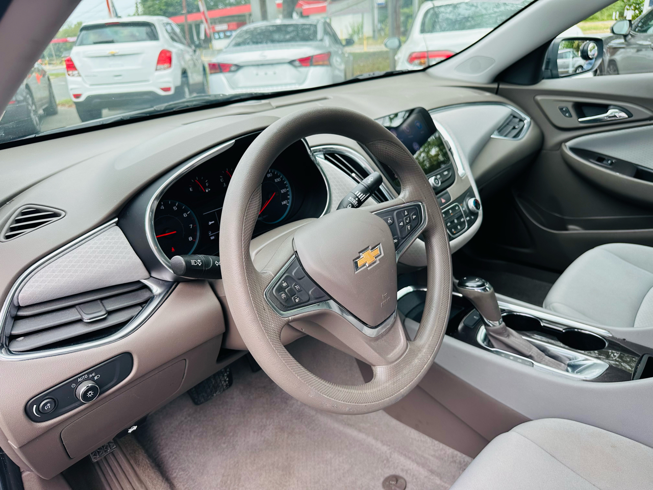 2019 Chevrolet Malibu 1LT photo 4