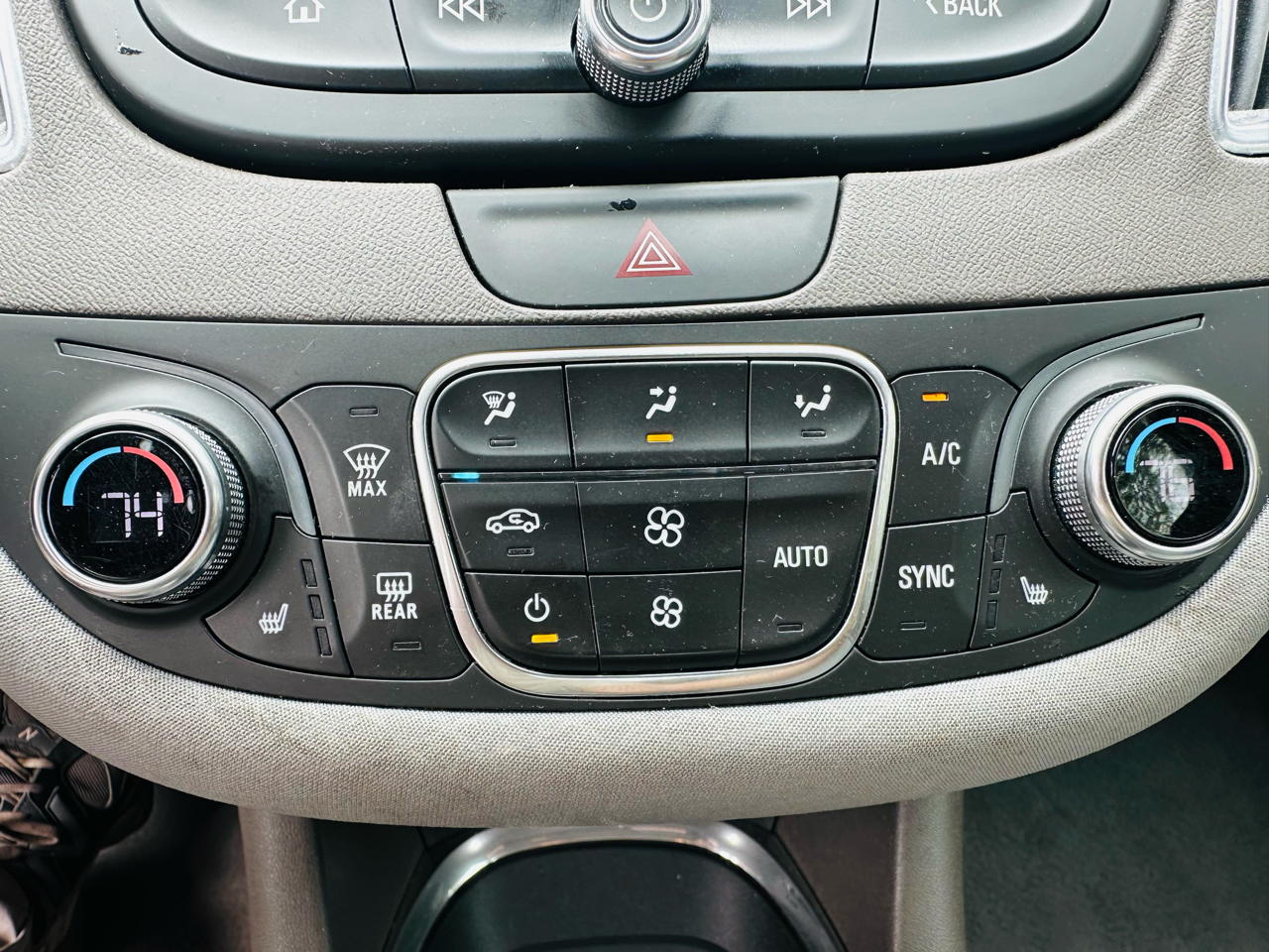 2019 Chevrolet Malibu 1LT photo 12