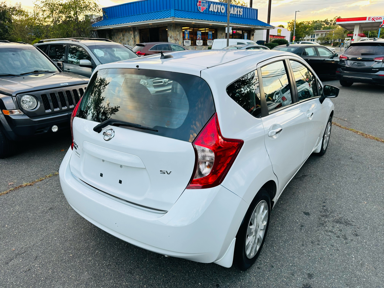 2016 Nissan Versa Note SV photo 3