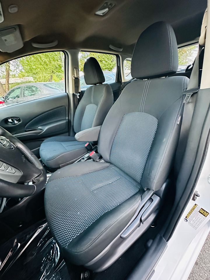 2016 Nissan Versa Note SV photo 6