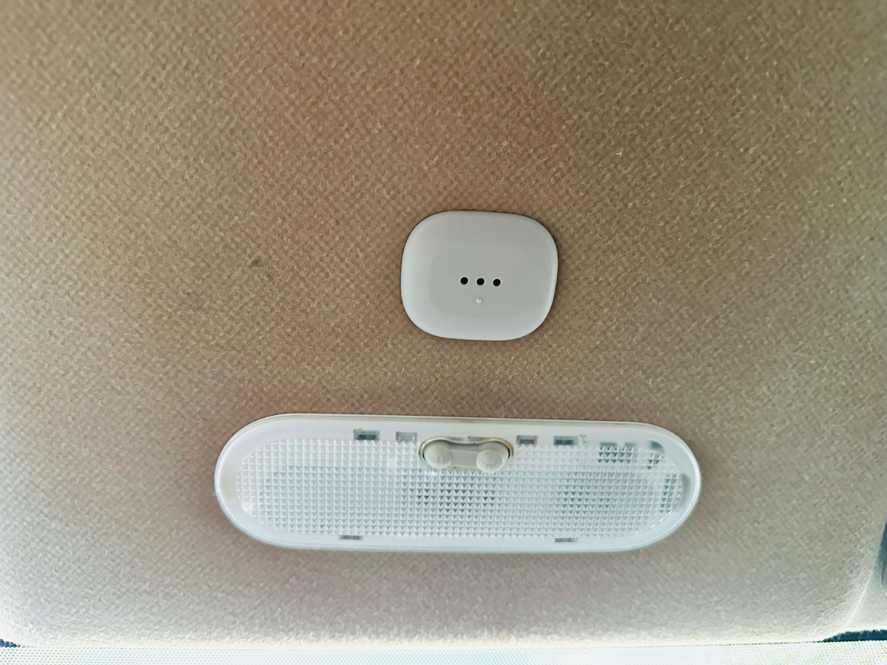 2016 Nissan Versa Note SV photo 13