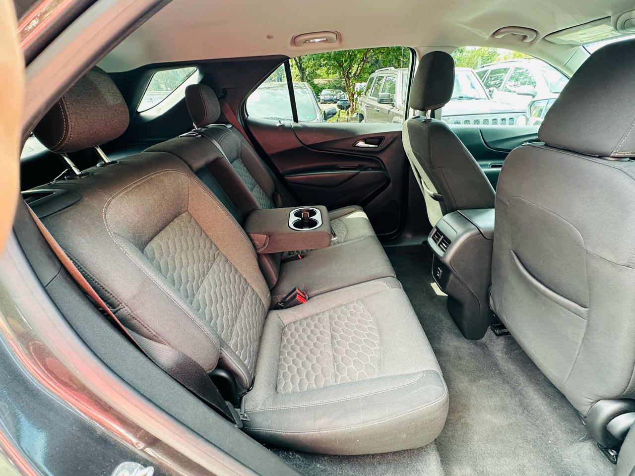 2020 Chevrolet Equinox LT photo 12