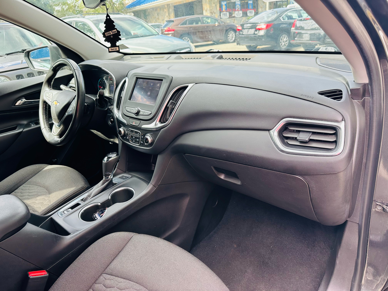 2020 Chevrolet Equinox LT photo 14