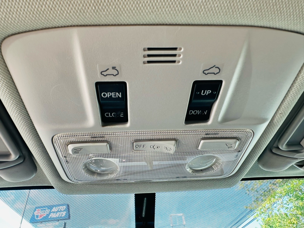 2014 Toyota RAV4 XLE photo 7