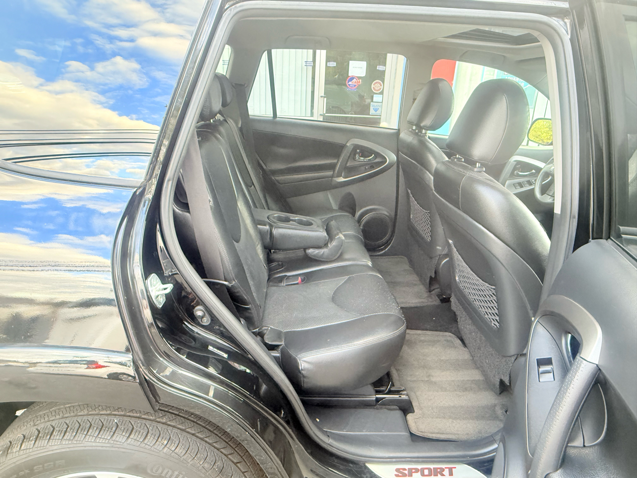 Toyota RAV4 Sport V6 4WD 2010 Toyota RAV4 Sport V6 4WD 2010