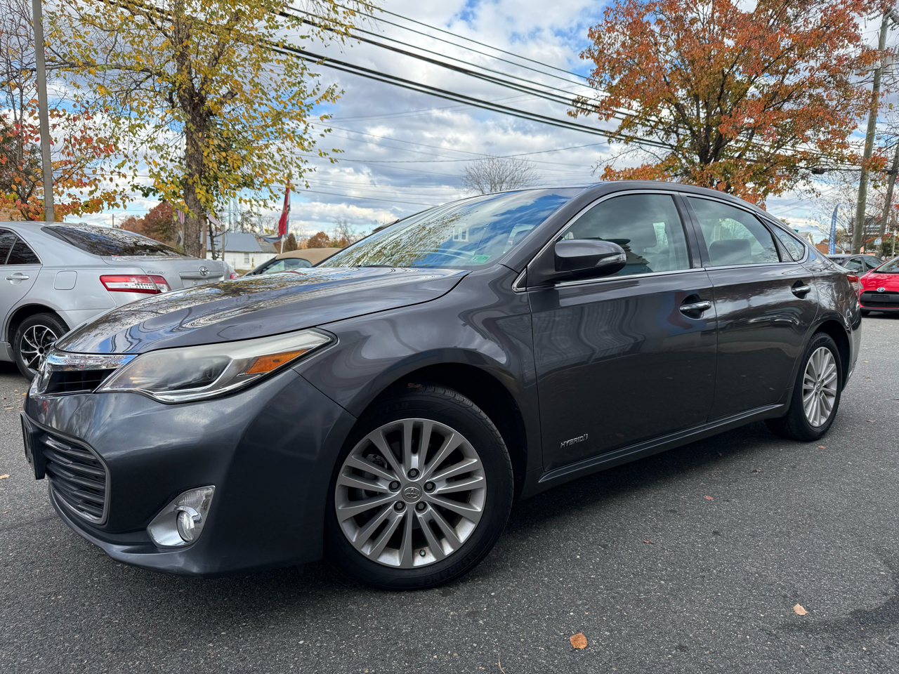 Toyota Avalon Hybrid XLE Premium 2013