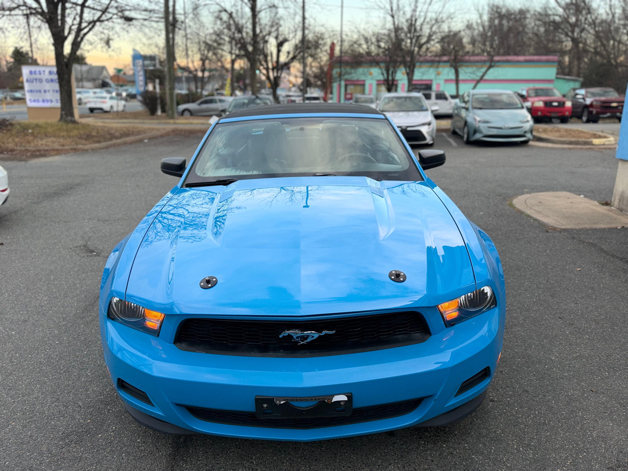 Ford Mustang V6 Convertible 2012