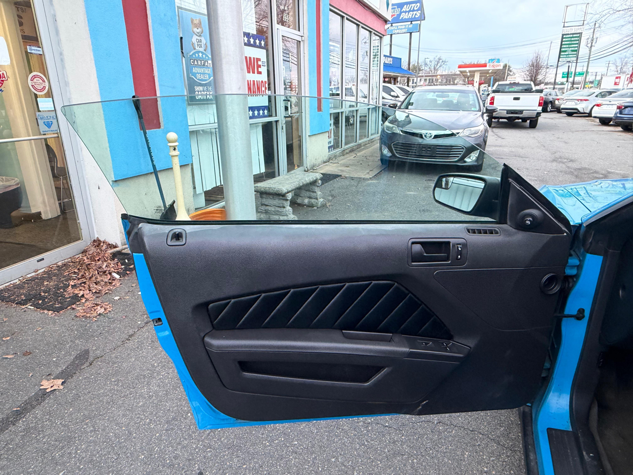 Ford Mustang V6 Convertible 2012