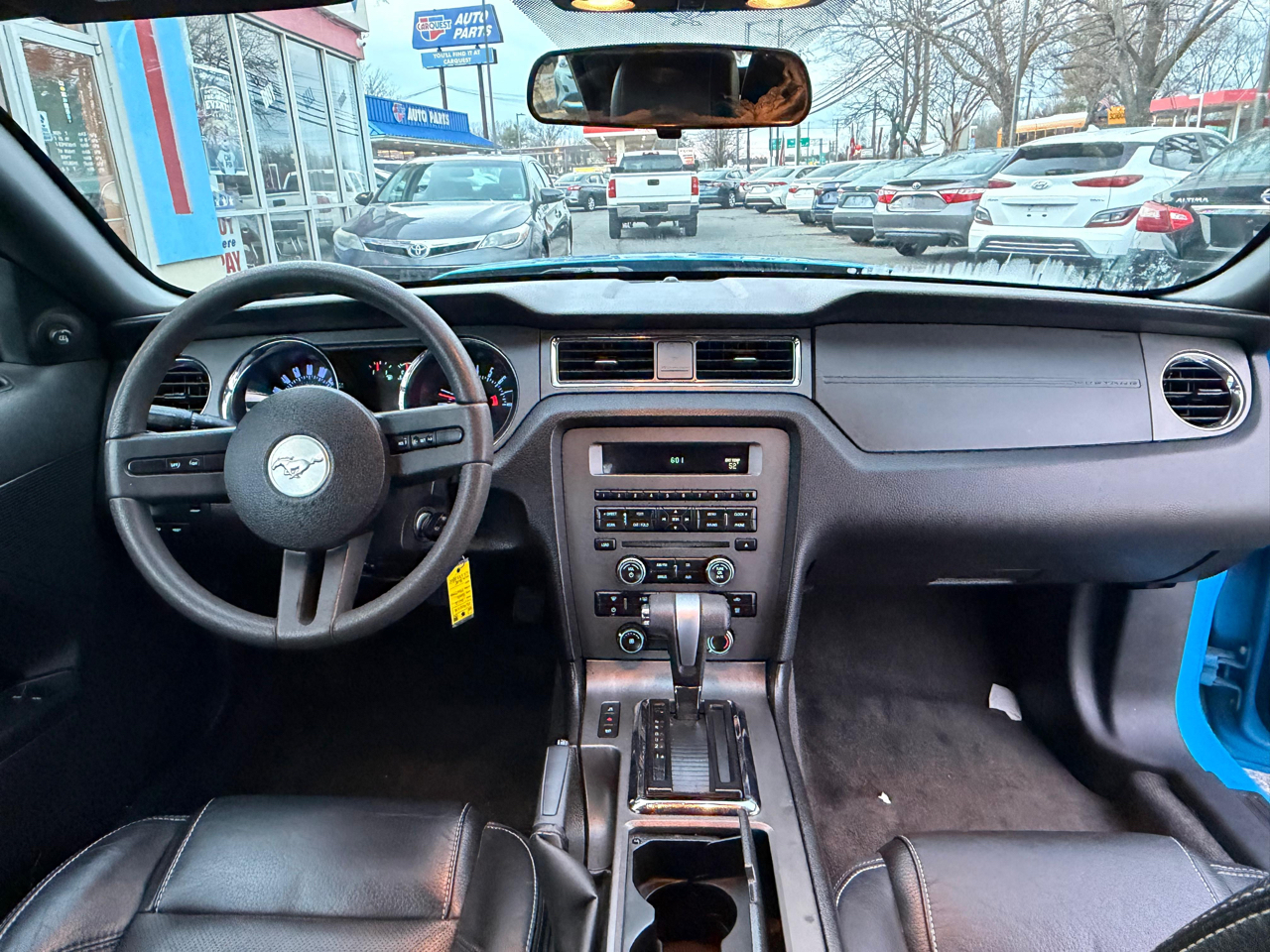 Ford Mustang V6 Convertible 2012