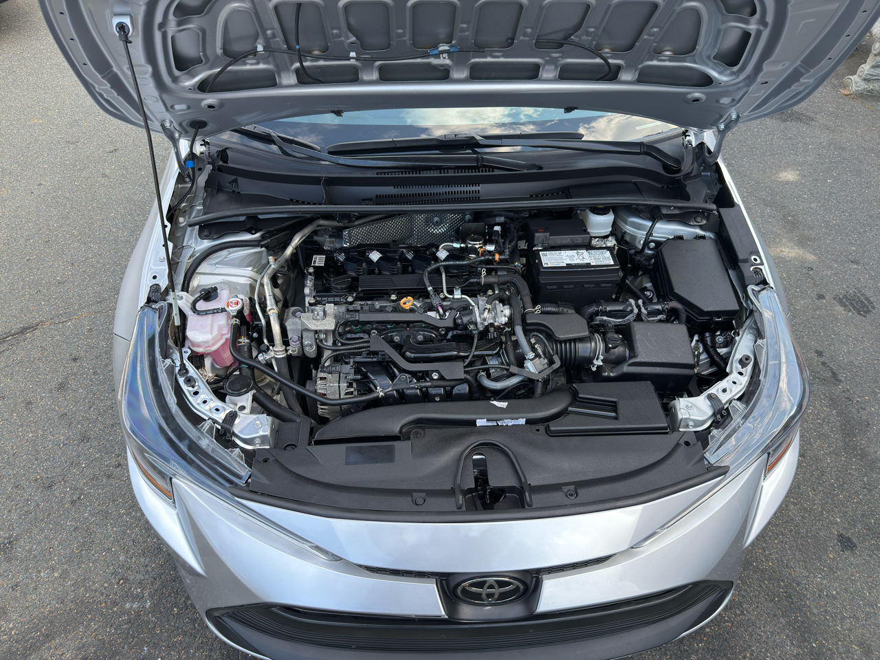 Toyota Corolla LE 2024