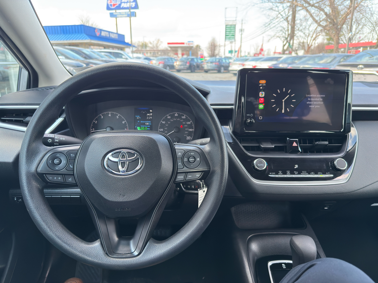 Toyota Corolla LE 2024