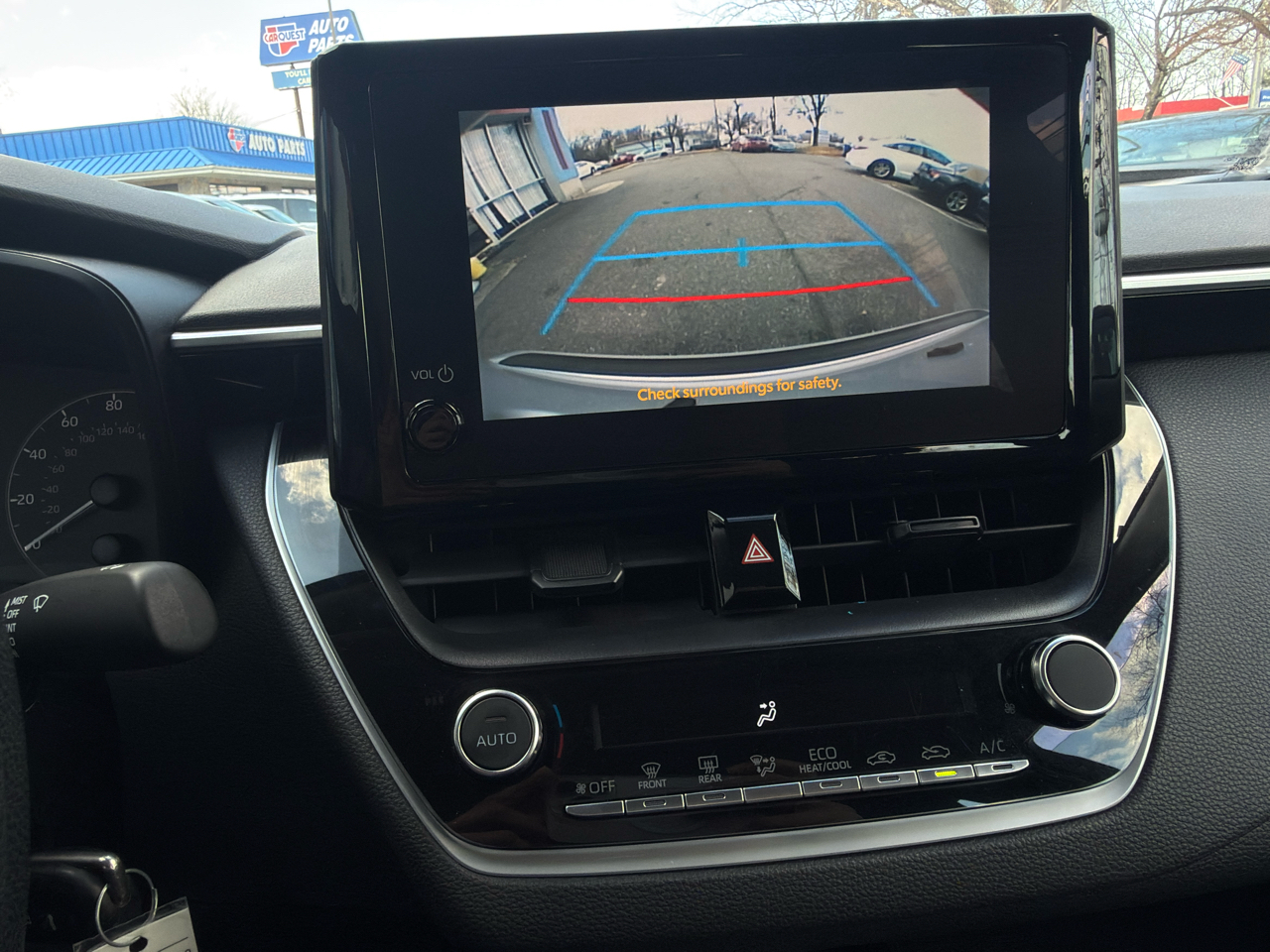 Toyota Corolla LE 2024