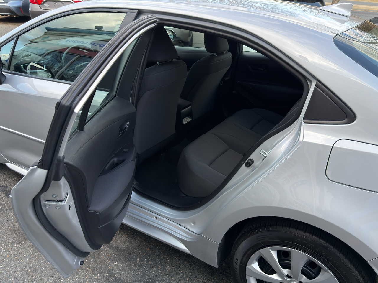 Toyota Corolla LE 2024