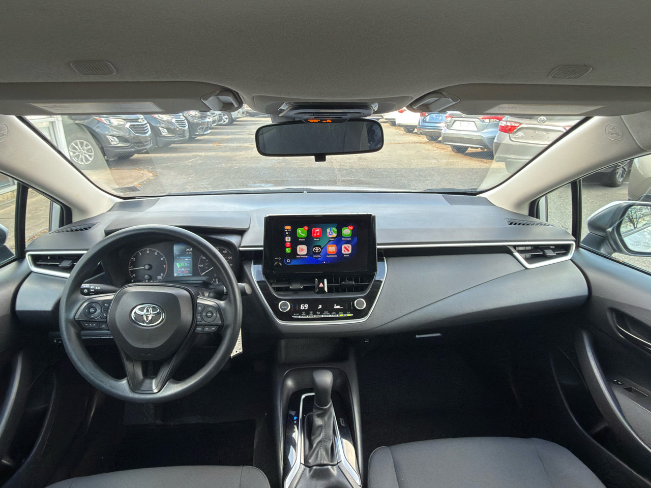 Toyota Corolla LE 2024