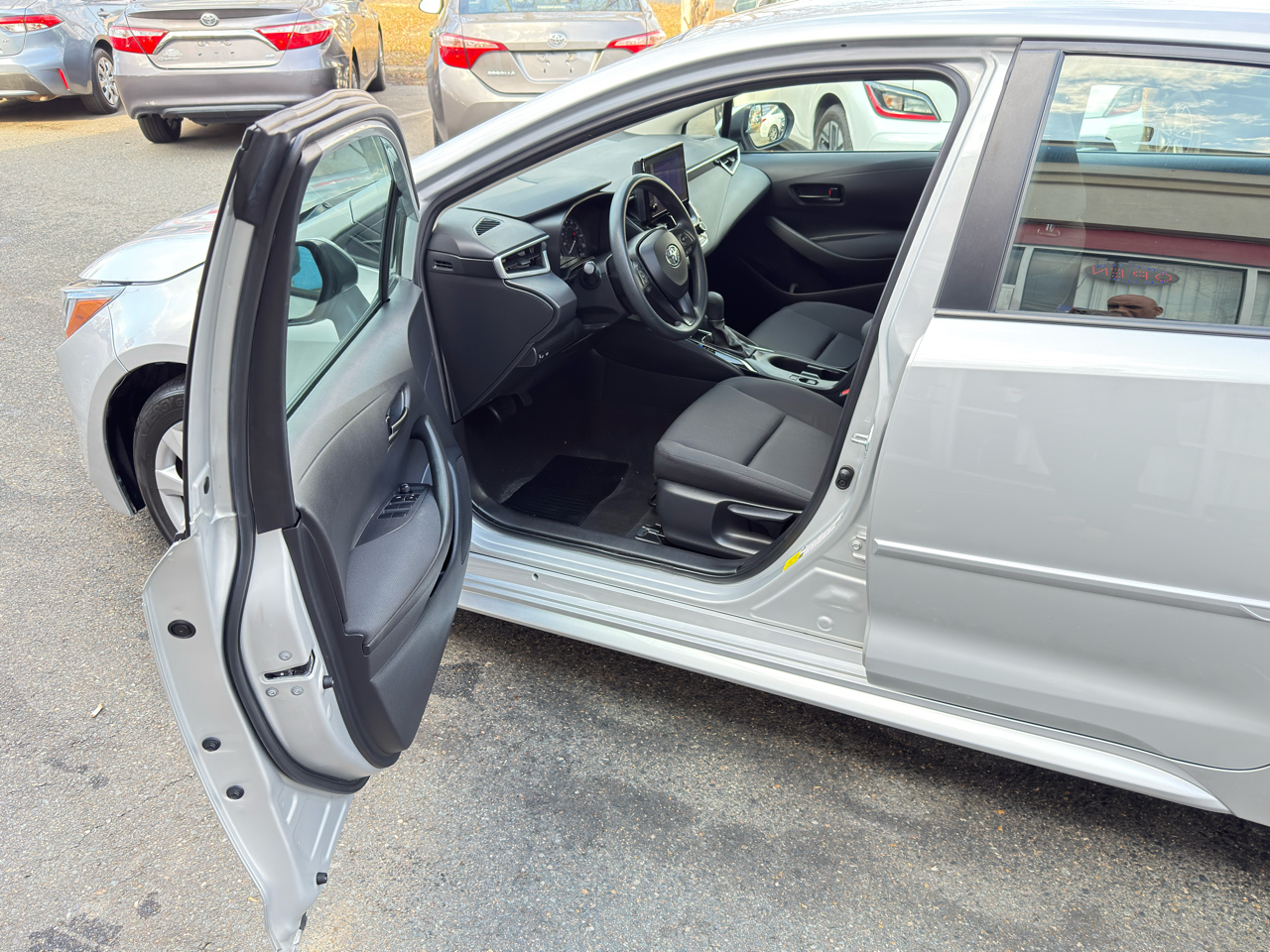 Toyota Corolla LE 2024