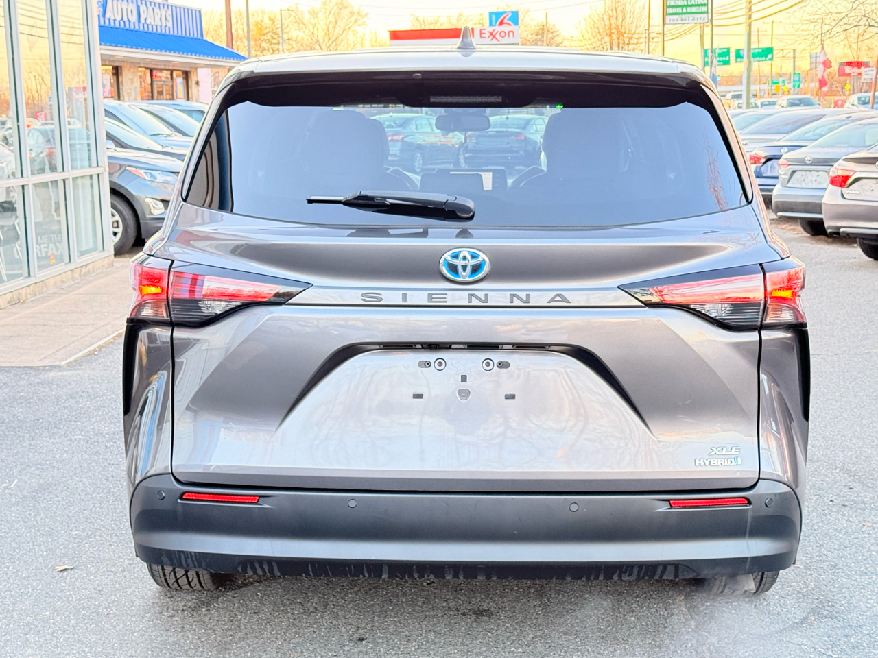 Toyota Sienna XLE 7-Passenger 2022