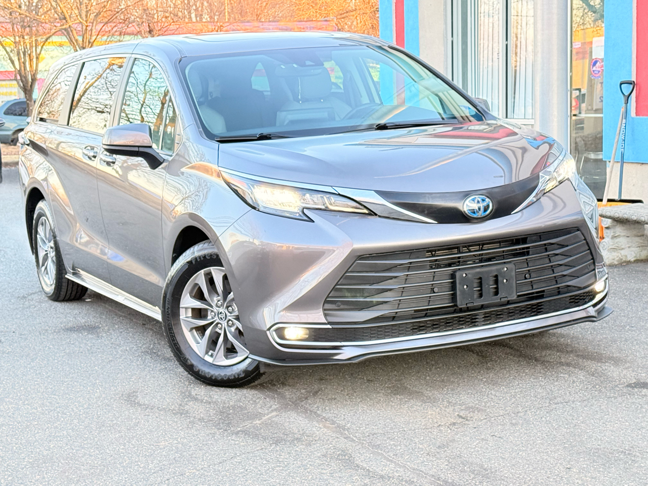 Toyota Sienna XLE 7-Passenger 2022