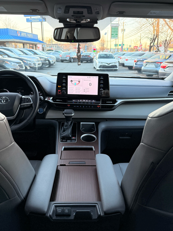 Toyota Sienna XLE 7-Passenger 2022
