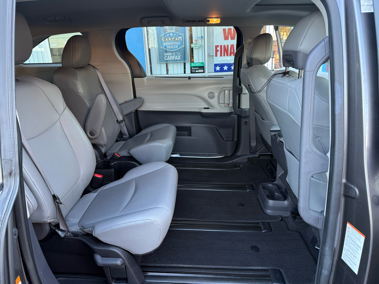 Toyota Sienna XLE 7-Passenger 2022