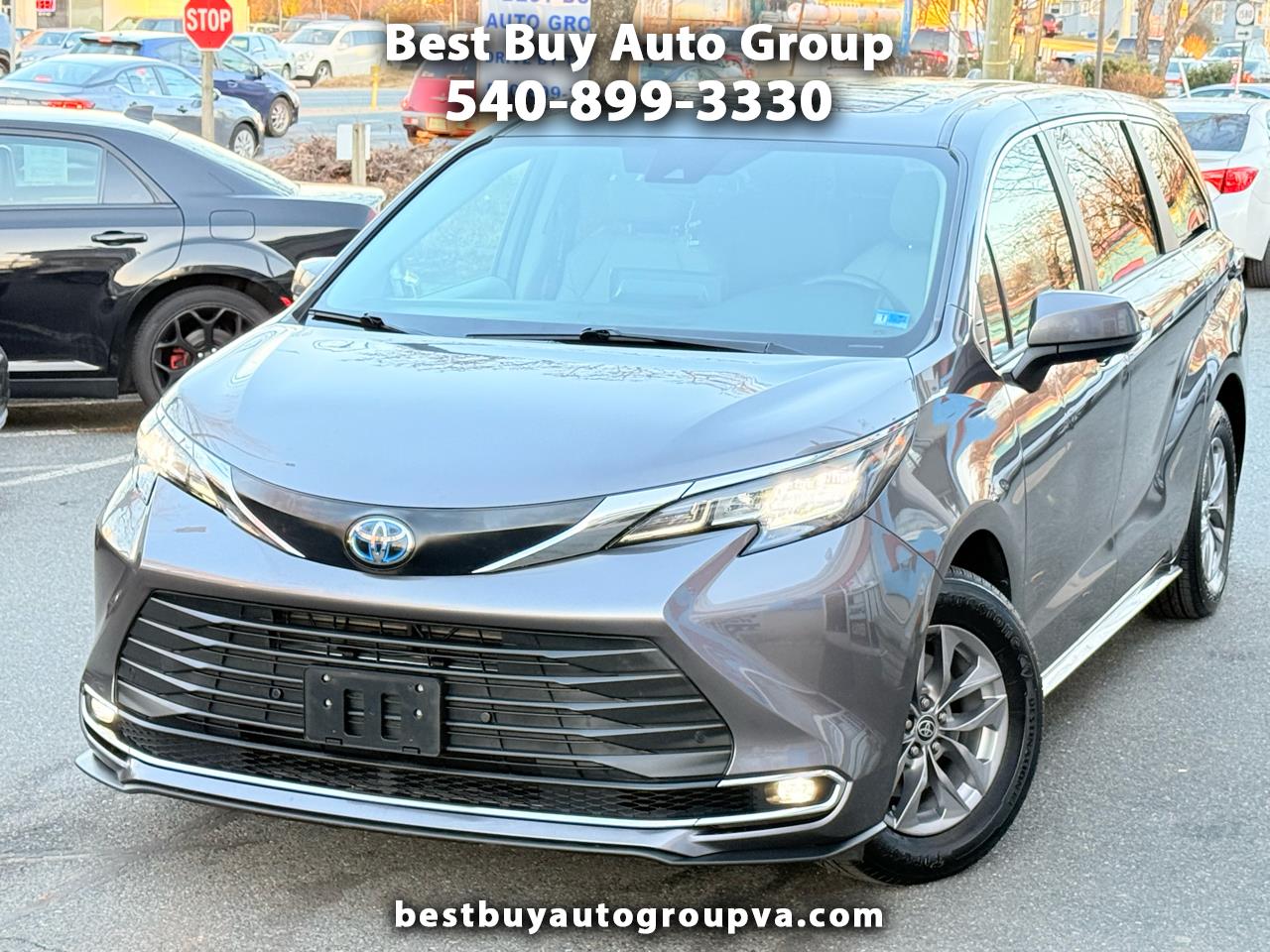 Toyota Sienna XLE 7-Passenger 2022