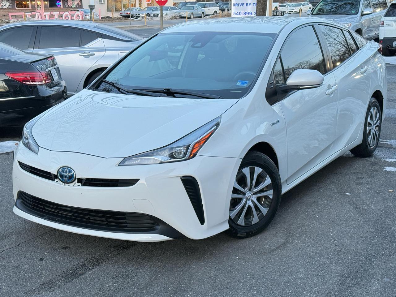 Toyota Prius L Eco 2020