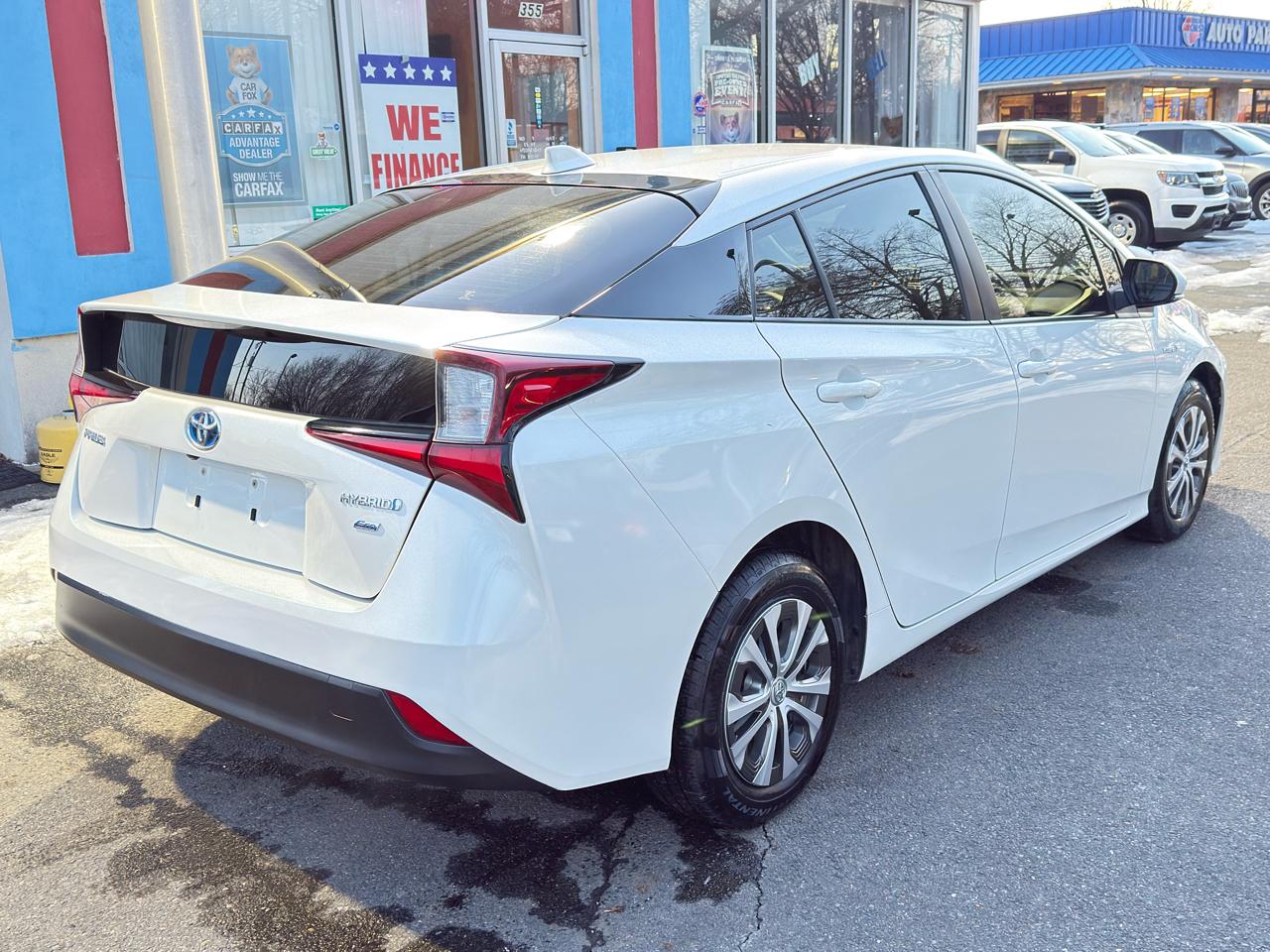 Toyota Prius L Eco 2020