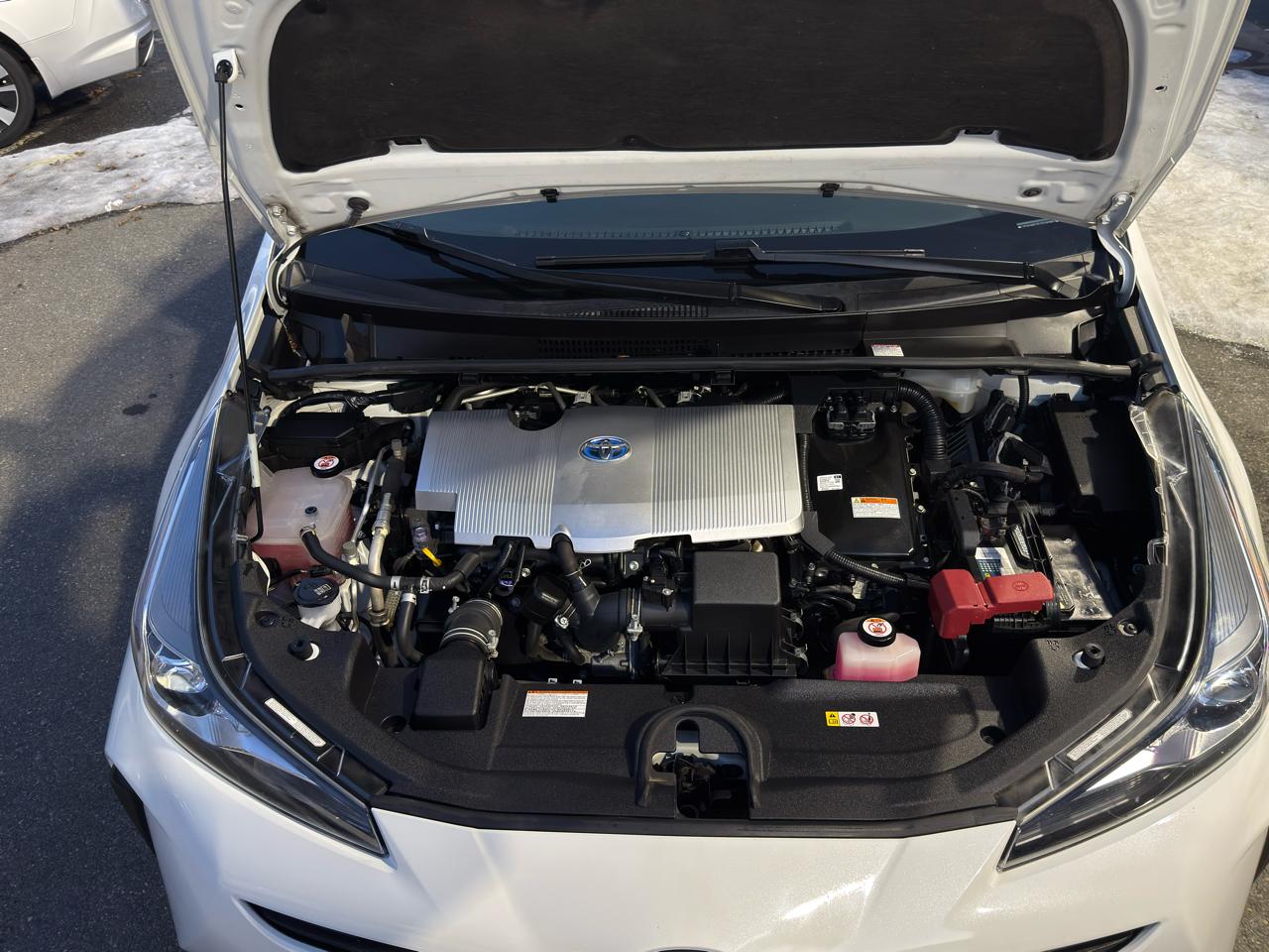 Toyota Prius L Eco 2020