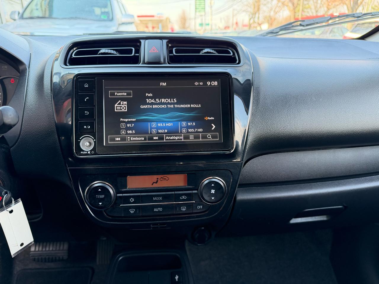 Mitsubishi Mirage ES CVT 2024