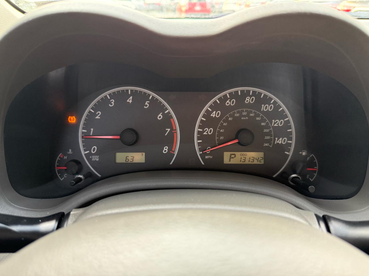 Toyota Corolla Base 5-Speed MT 2010