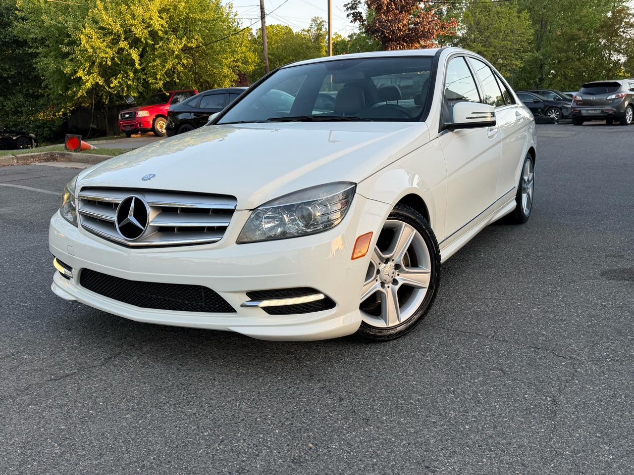 Mercedes-Benz C-Class C300 Luxury Sedan 2011
